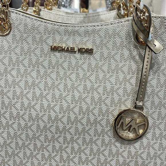 MICHAEL KORS 
Jet Set Travel Large Signature Chain Shoulder Tote Bag
Pale Gold - Picture 2 of 16